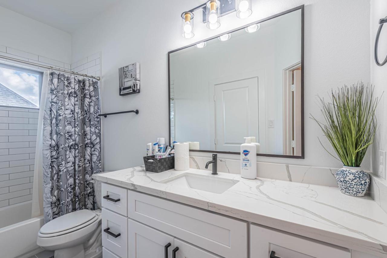 Вилла Luxury 3Br, Ks Bed Mins Away 4Rm Dtown, Med Ctr Хьюстон Экстерьер фото